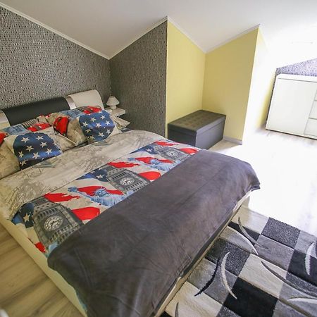 Centrum Lux 2 Apartmanok Kaposvár Exterior photo