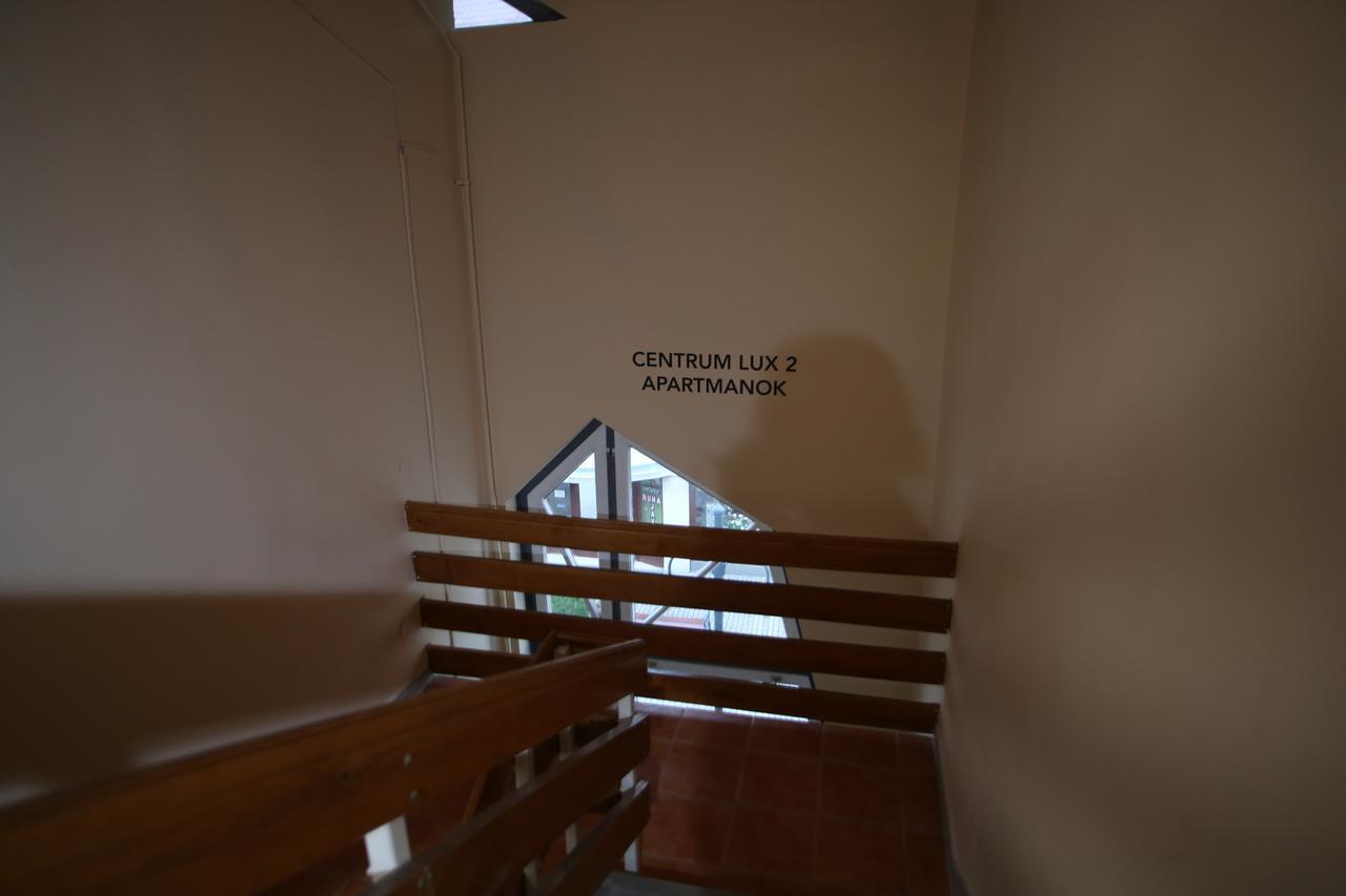 Centrum Lux 2 Apartmanok Kaposvár Exterior photo